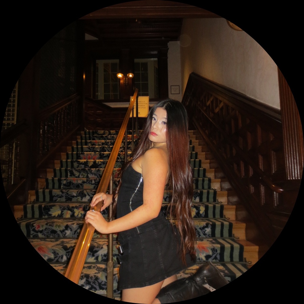 Meet your Posher, Nicole